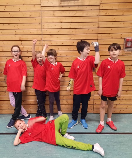 Das Siegerteam der Irena Sendler Schule